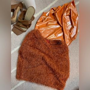 Orange Fuzzy Skirt Set | Small 🤎